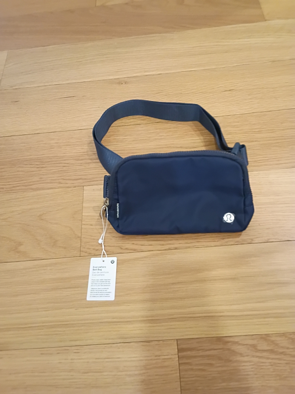 lululemon athletica Navy Blue Everywhere Belt Bag - Picture 3 of 3